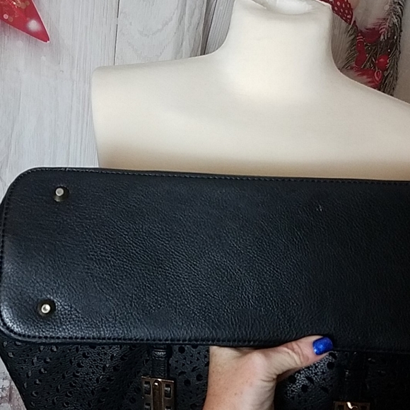 B)  Pool bag - Picture 8 of 8